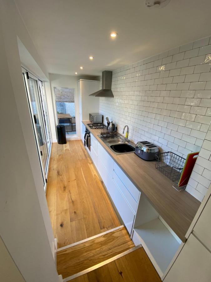 Stylish 2 Bedroom Cottage, Close To Town Centre Worthing Dış mekan fotoğraf
